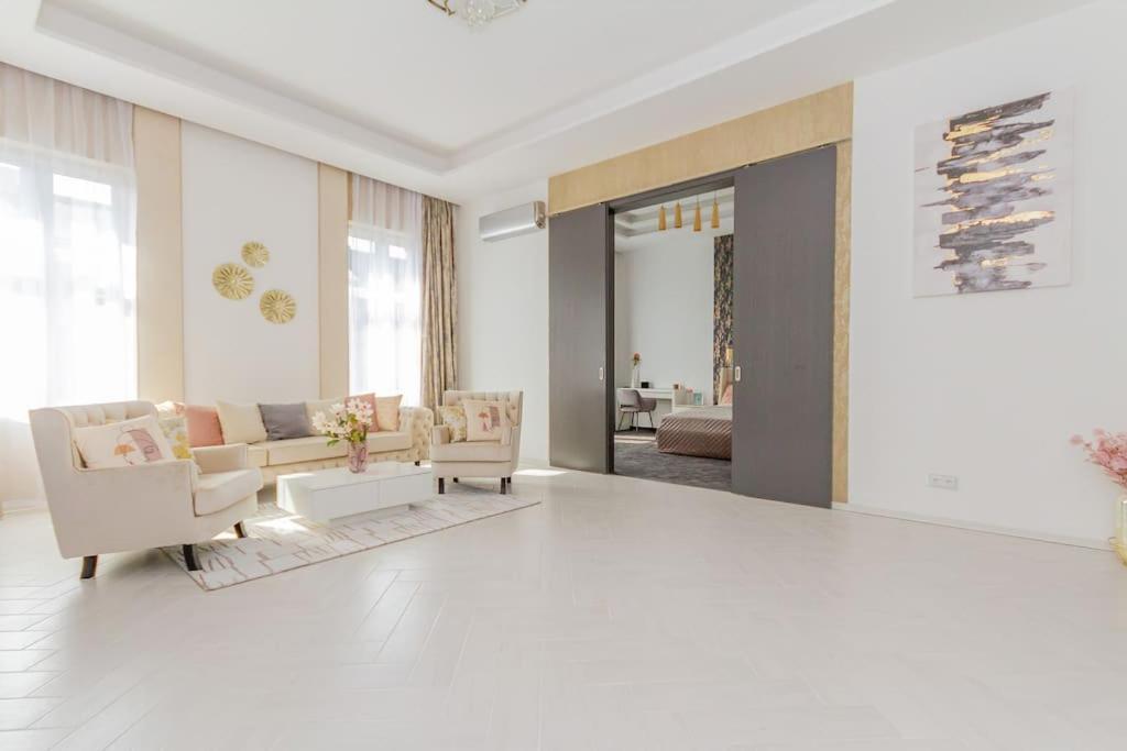 The Opulent Oasis By Newave Apartments 布达佩斯 外观 照片