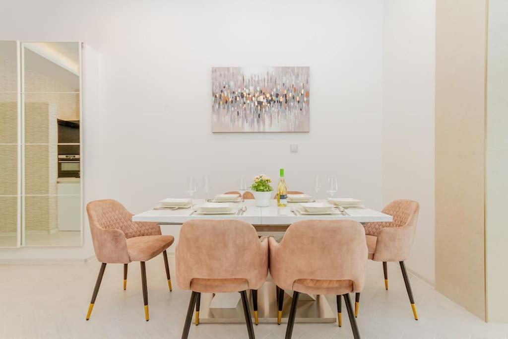 The Opulent Oasis By Newave Apartments 布达佩斯 外观 照片