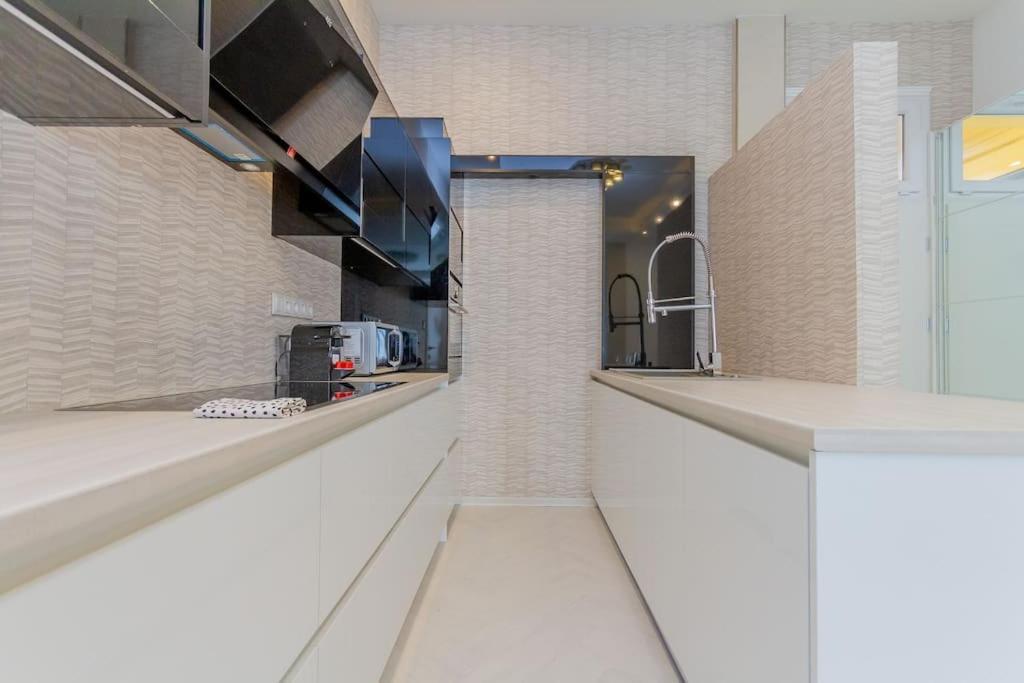 The Opulent Oasis By Newave Apartments 布达佩斯 外观 照片